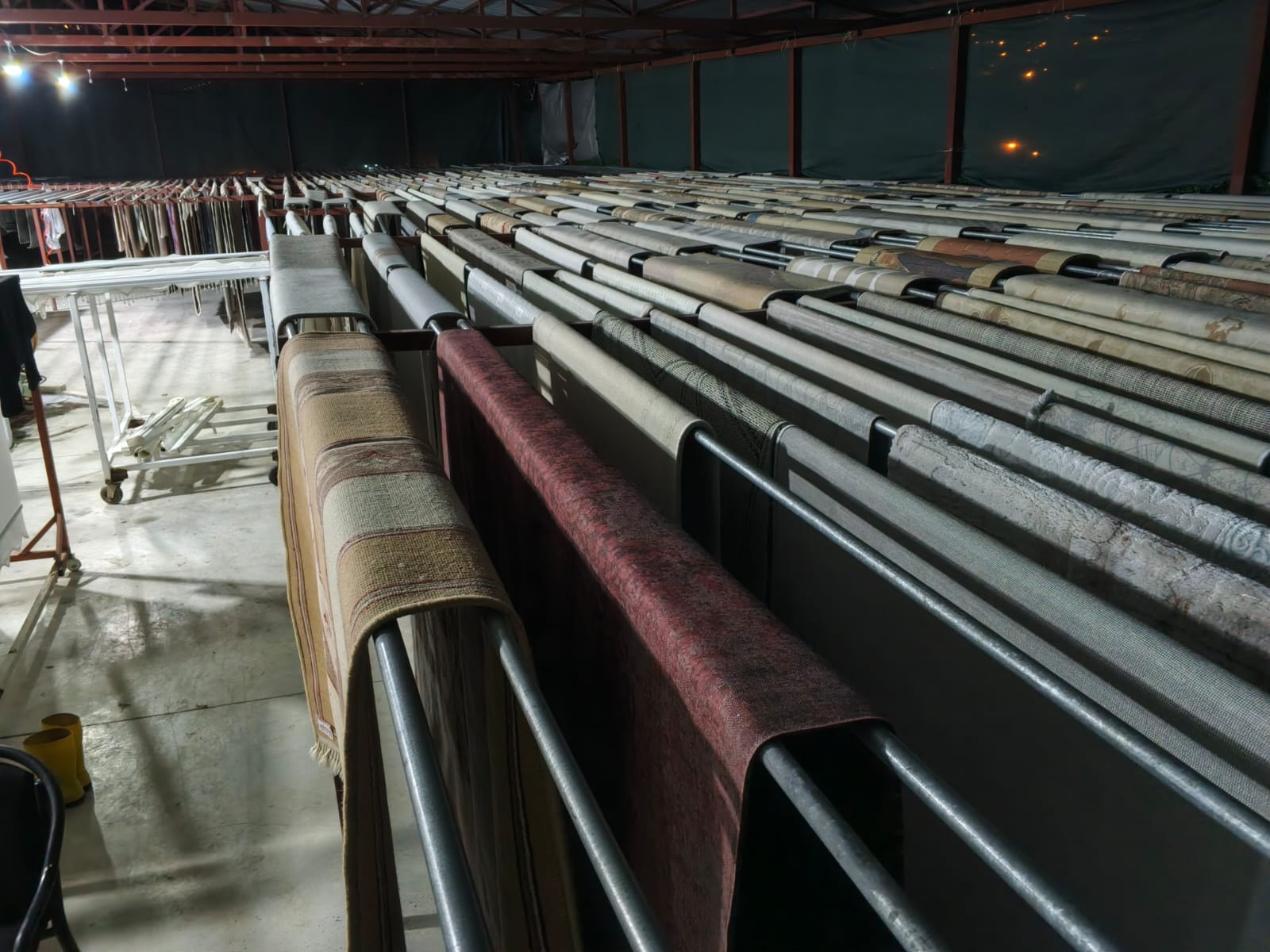 Koçlar Halı Yıkama Samsun tesis fotoğrafı - halı deposu iç mekan